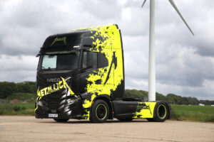 Iveco Multi-Antriebs-Flotte begleitet Metallica