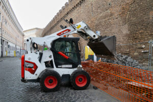 Bobcat E55z im Einsatz im Vatikan