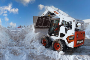 Bobcat Maschinen und Anbaugeräte für den Winterdienst